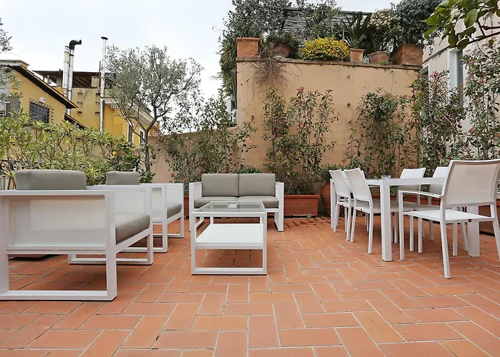Domus Leonina - Stunning Terrace On The Forum Апартаменты *